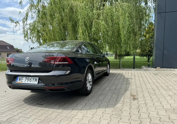 Volkswagen Passat cena 79700 przebieg: 133000, rok produkcji 2020 z Tarnogród małe 781